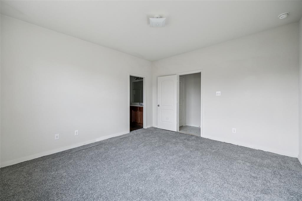 1020 Walnut Ridge Drive Property Photo 16
