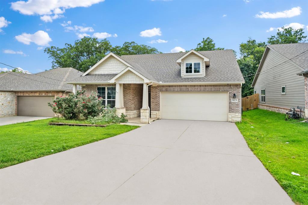 913 Sayle Property Photo 3