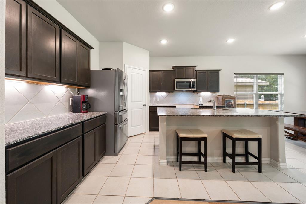 913 Sayle Property Photo 12