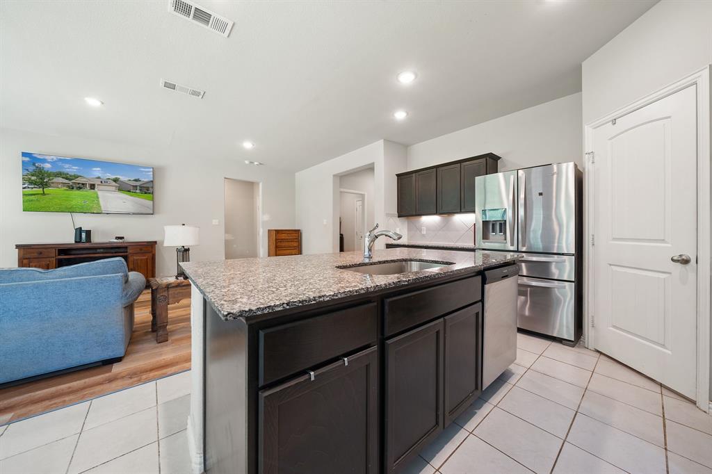 913 Sayle Property Photo 16