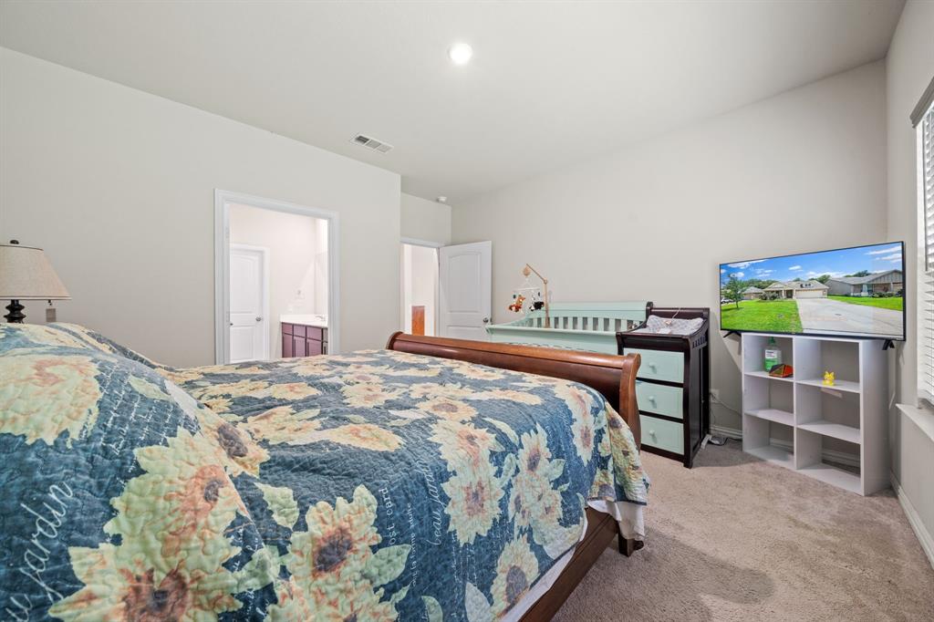 913 Sayle Property Photo 22