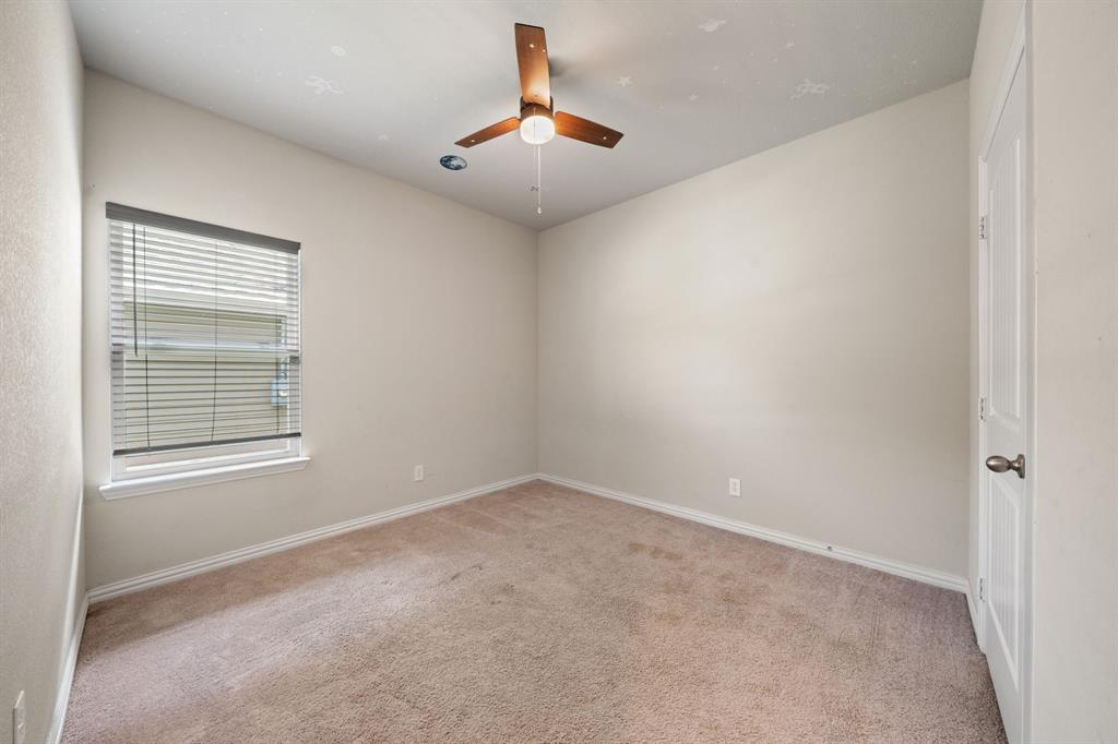 913 Sayle Property Photo 27