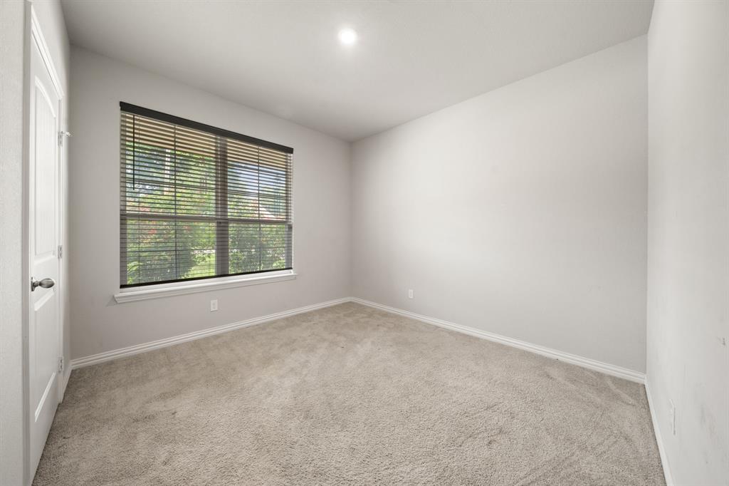 913 Sayle Property Photo 30