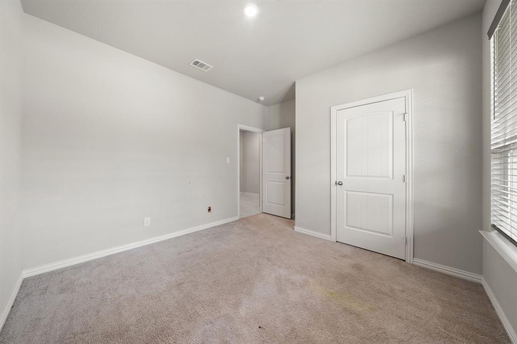 913 Sayle Property Photo 31