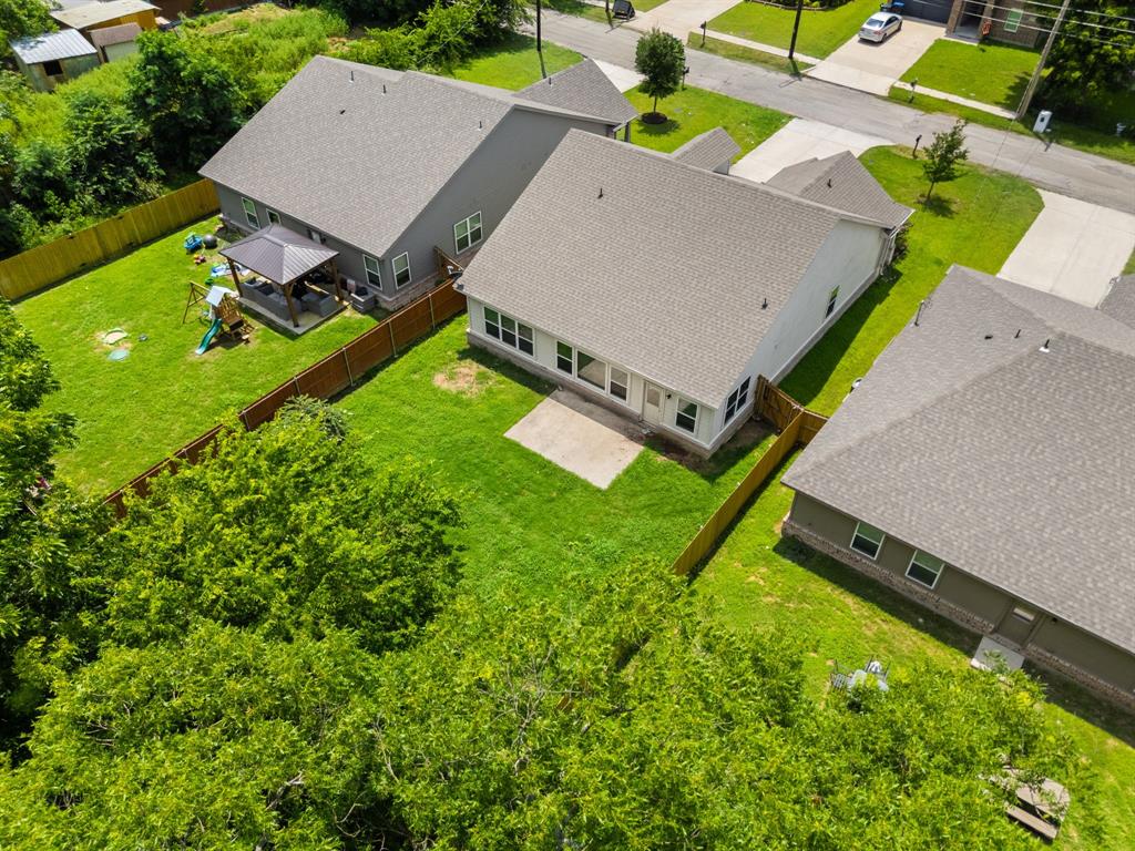 913 Sayle Property Photo 35