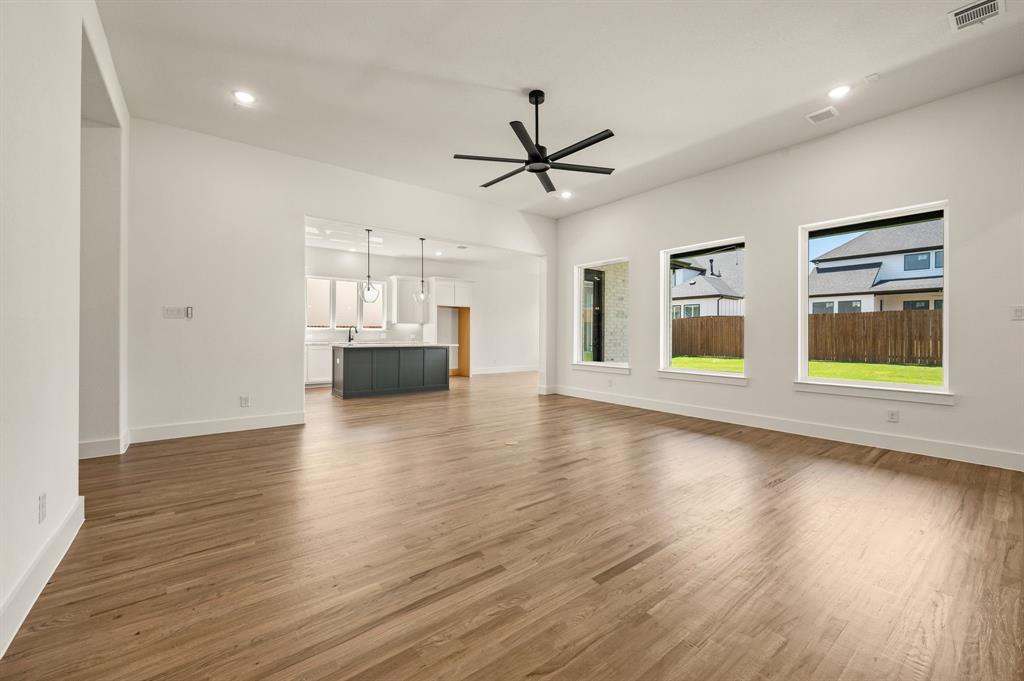 403 Kestrel Court Property Photo 10