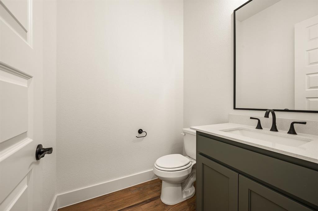 403 Kestrel Court Property Photo 17