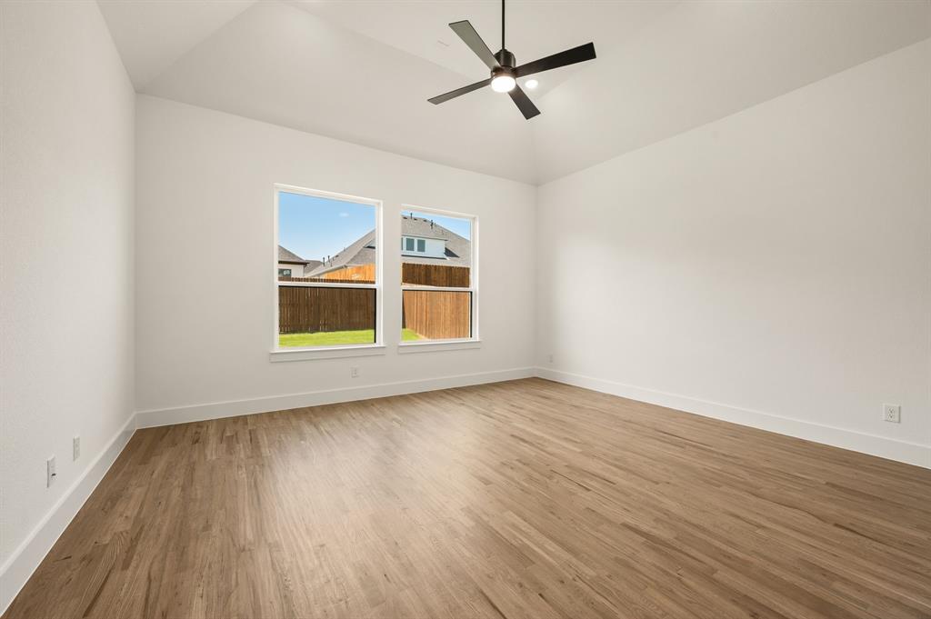 403 Kestrel Court Property Photo 18