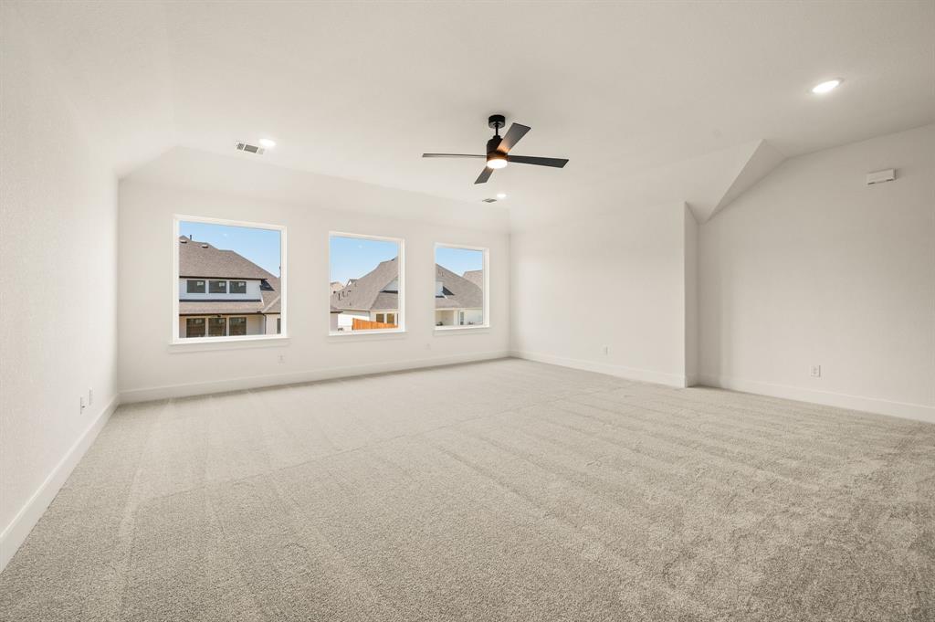 403 Kestrel Court Property Photo 26
