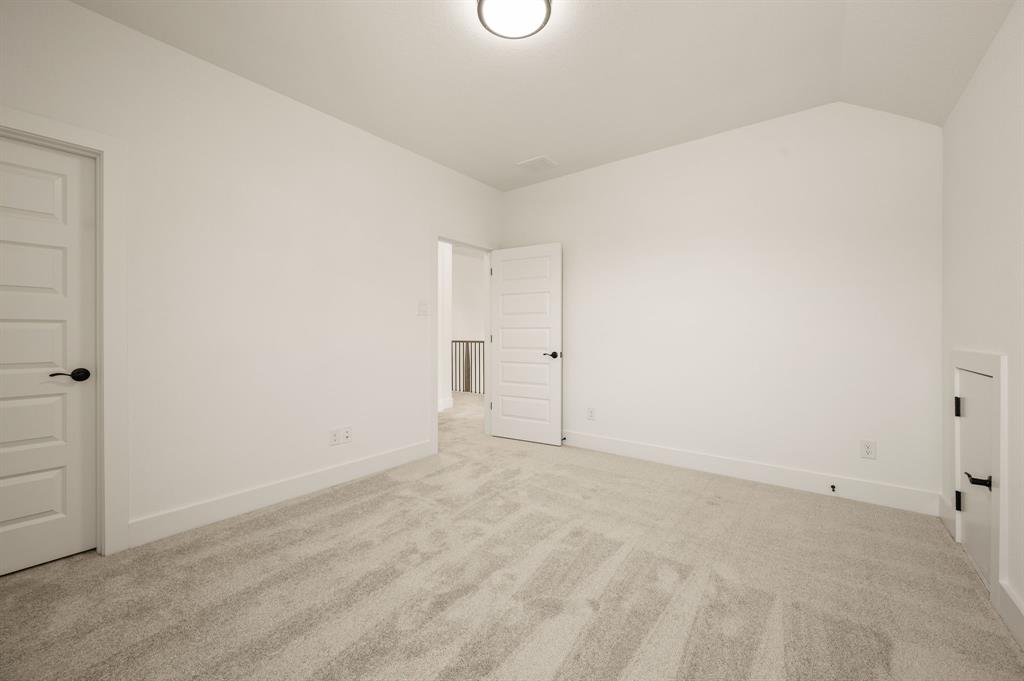 403 Kestrel Court Property Photo 33