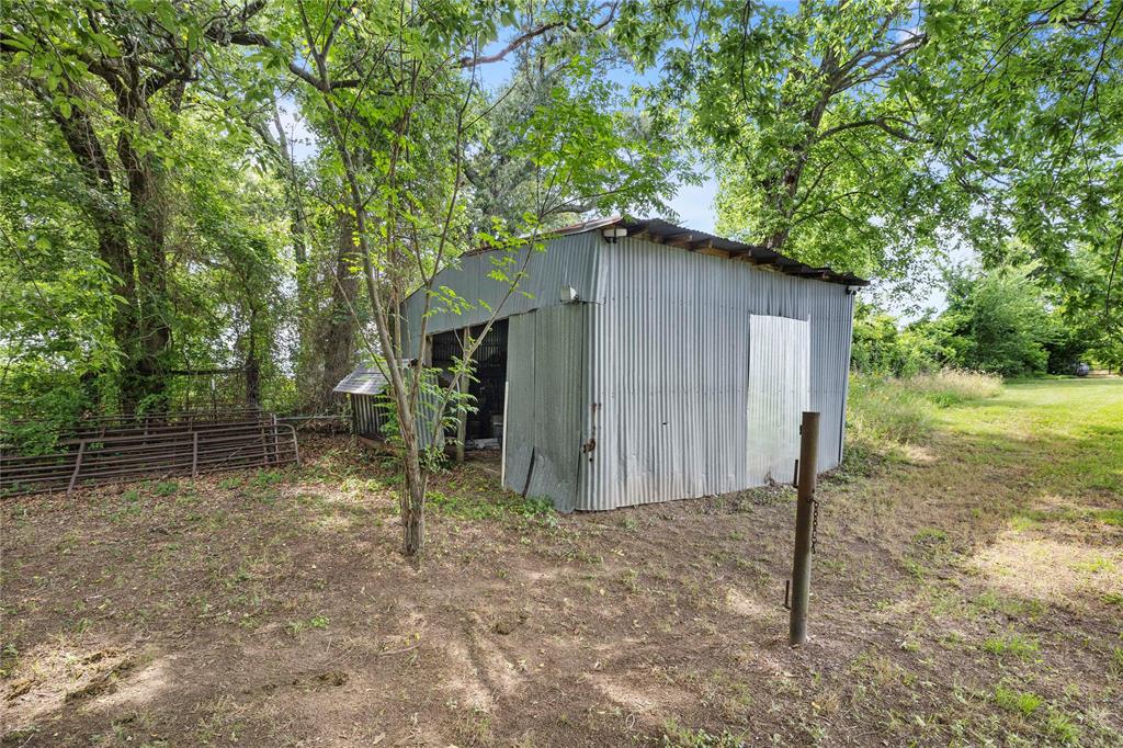 2458 Fm 2752 Property Photo 37
