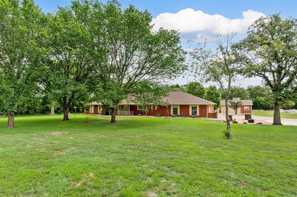 981 Witherspoon Way Property Photo 2