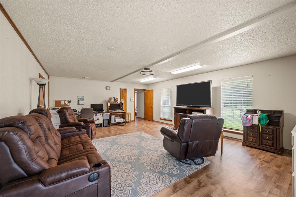 981 Witherspoon Way Property Photo 17