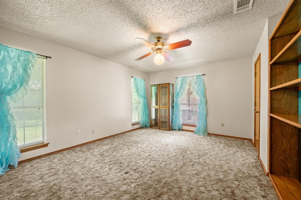 981 Witherspoon Way Property Photo 21