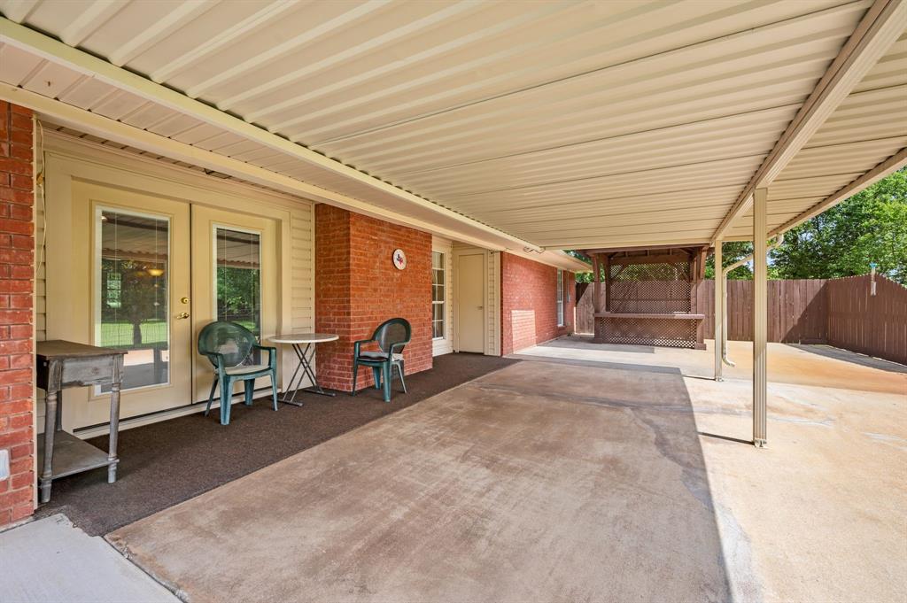 981 Witherspoon Way Property Photo 24