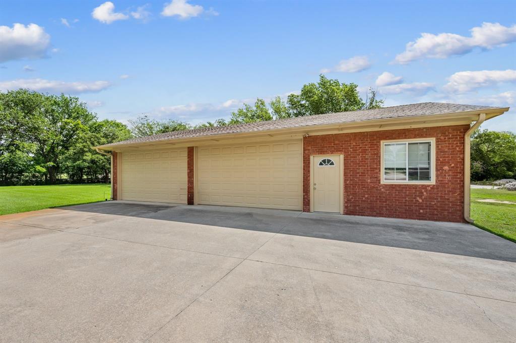 981 Witherspoon Way Property Photo 30