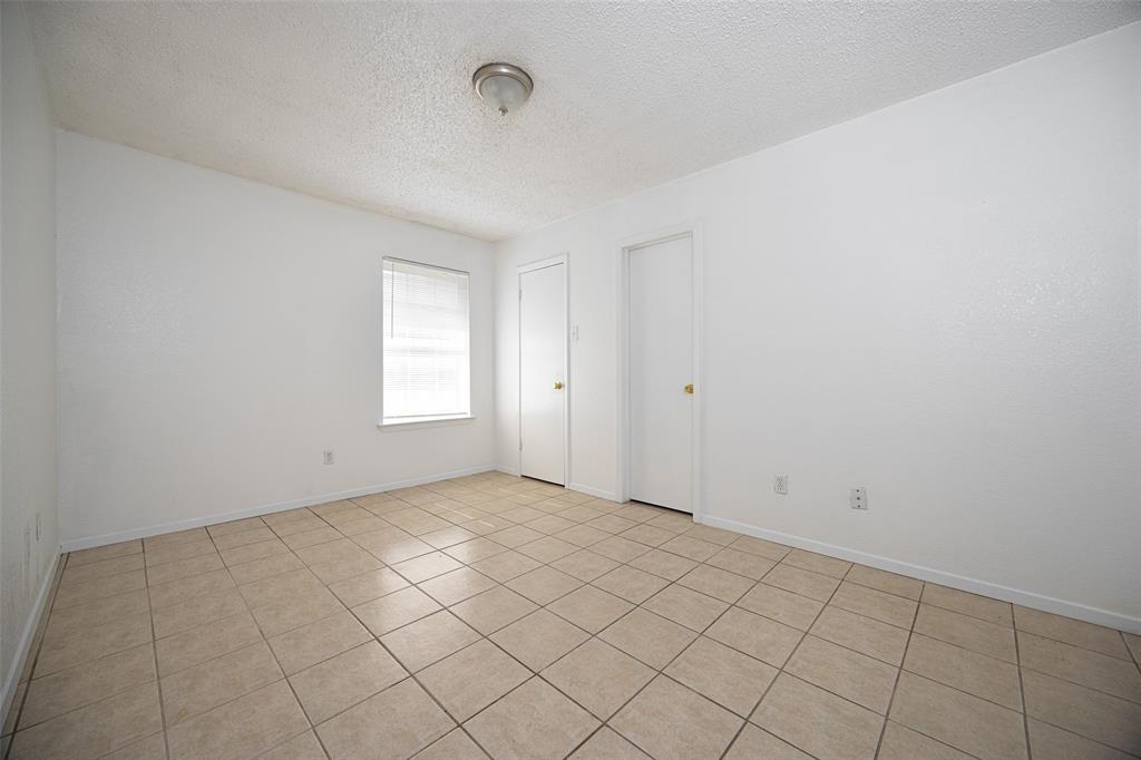 118 Windsor Drive Property Photo 11