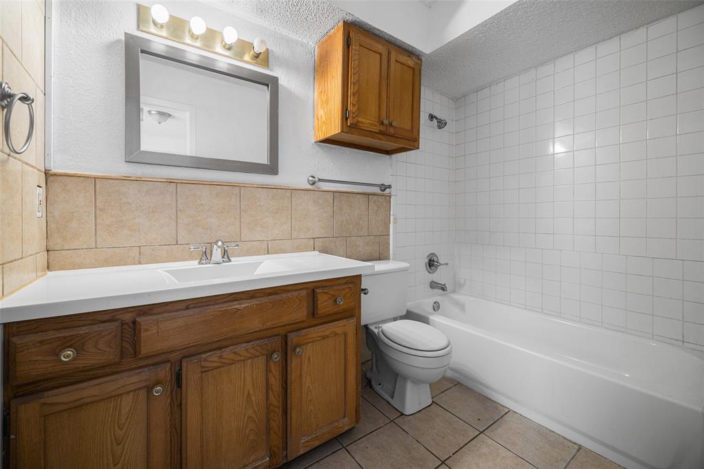 118 Windsor Drive Property Photo 15