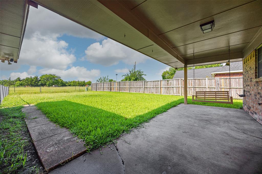 118 Windsor Drive Property Photo 17