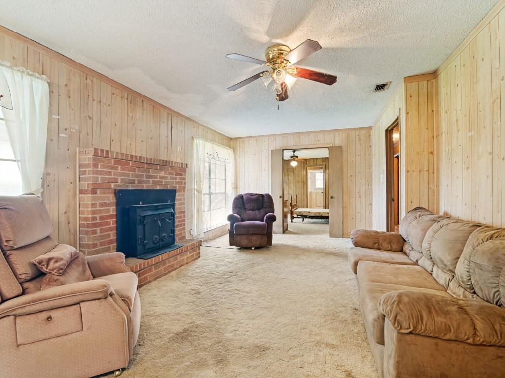 1081 Wright Street Property Photo 7