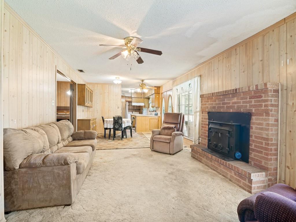 1081 Wright Street Property Photo 10