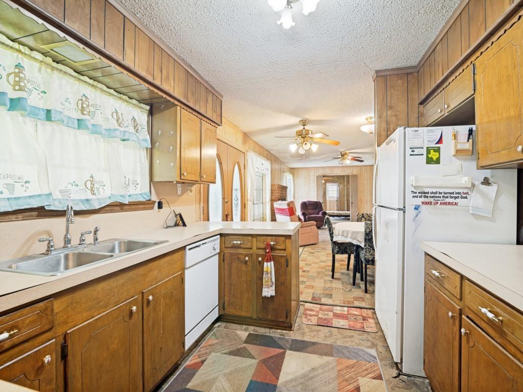 1081 Wright Street Property Photo 12