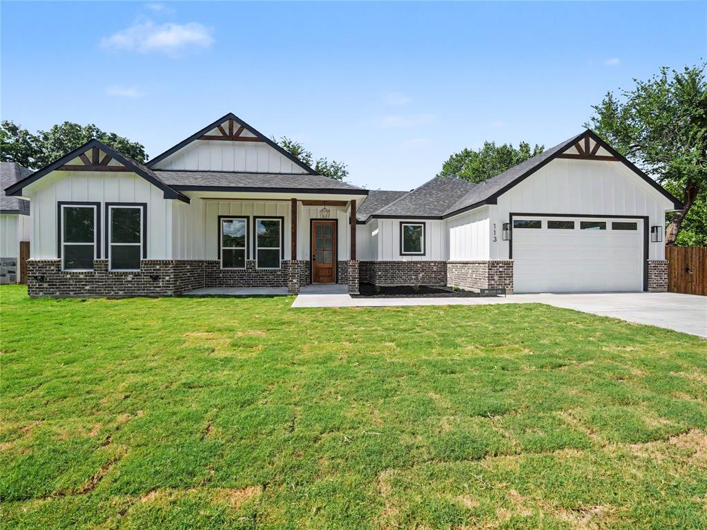 113 Dennis Drive Property Photo 1