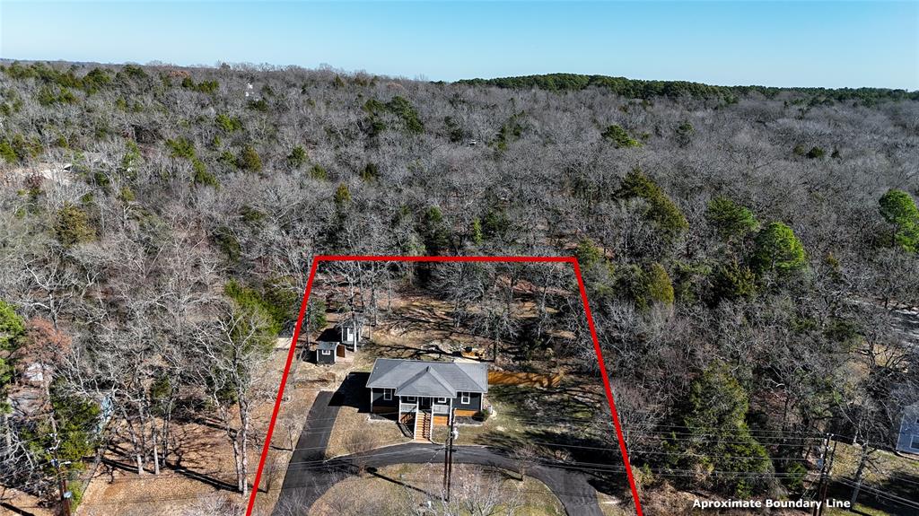 640 Callender Lake Drive Property Photo 4