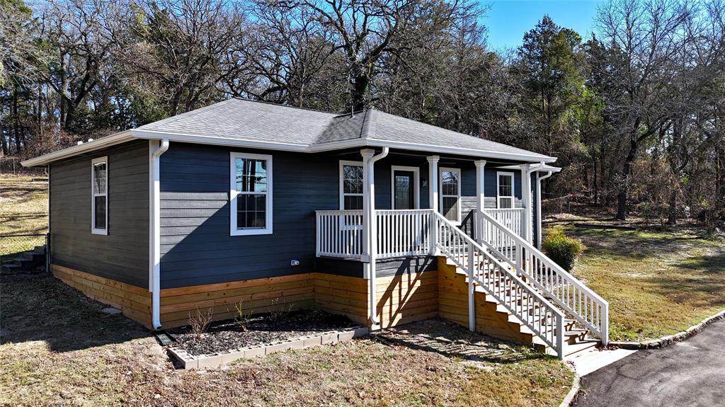 640 Callender Lake Drive Property Photo 8