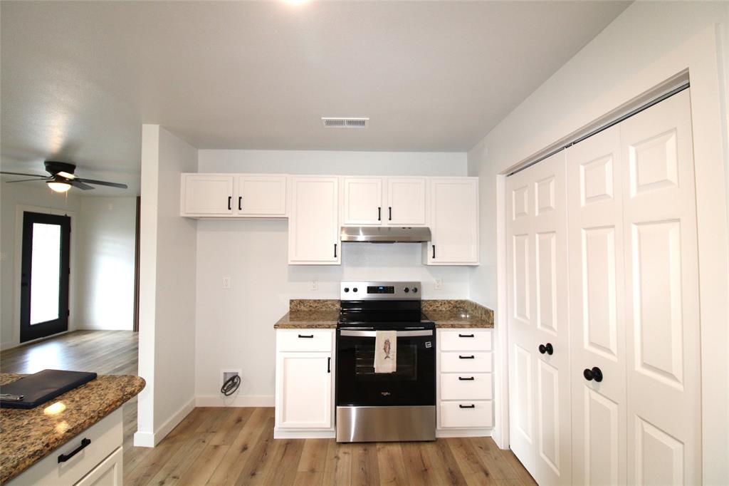 640 Callender Lake Drive Property Photo 19