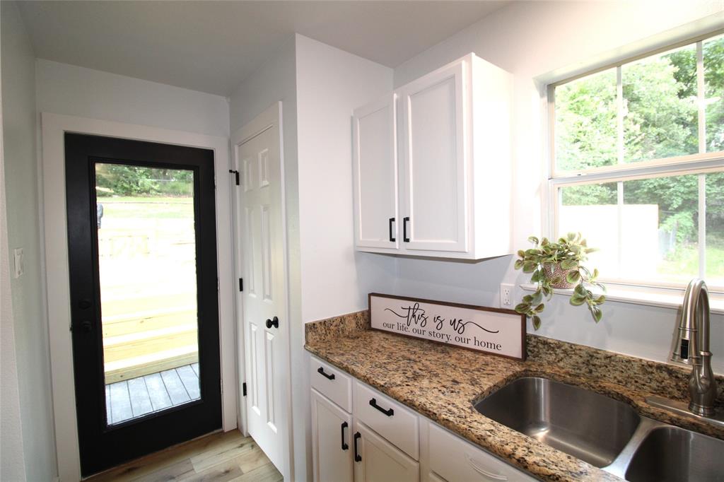 640 Callender Lake Drive Property Photo 21