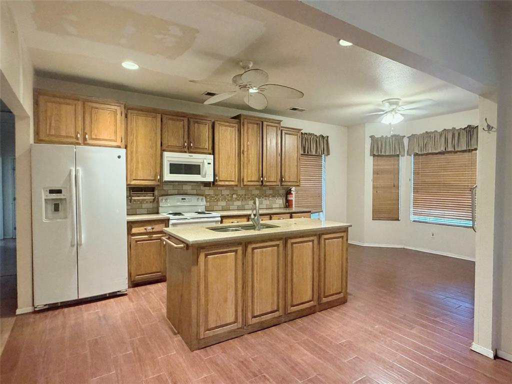 3210 E Lake Road Property Photo 8