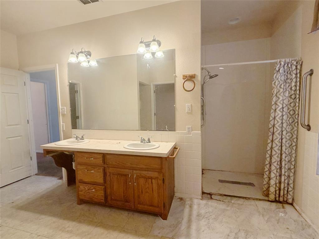 3210 E Lake Road Property Photo 15