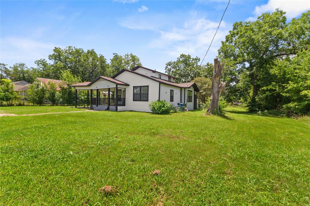 812 E Sumpter Property Photo 9