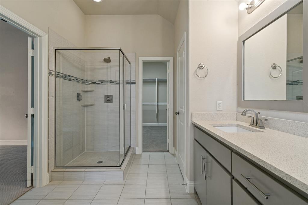 766 E Main Street Property Photo 9