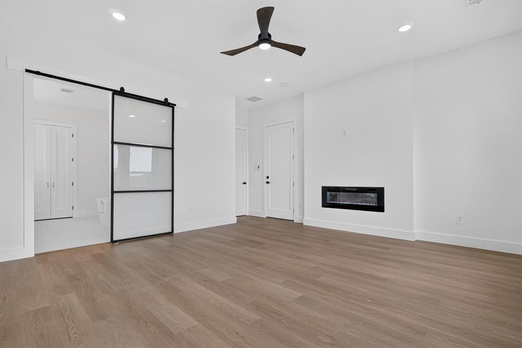 1008 Devonshire Drive Property Photo 10