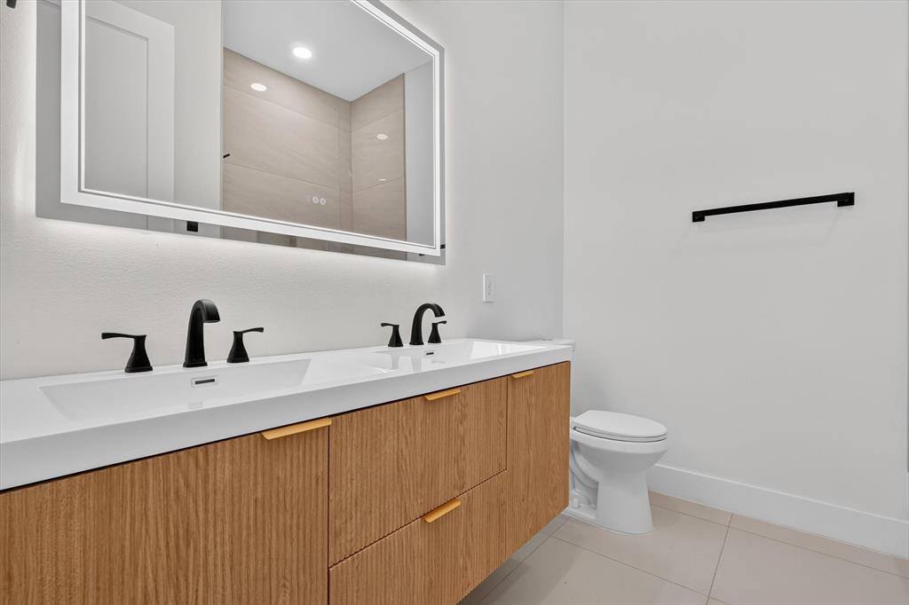 1008 Devonshire Drive Property Photo 26