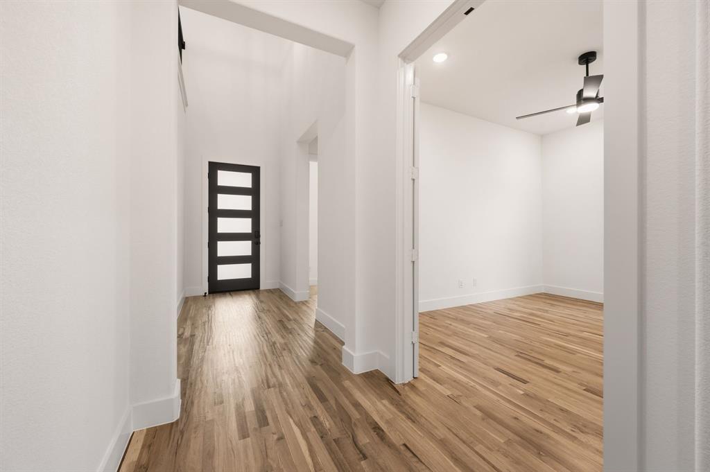 910 Sandpiper Drive Property Photo 3