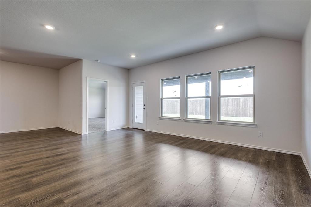 808 Saddle Horn Way Property Photo 6