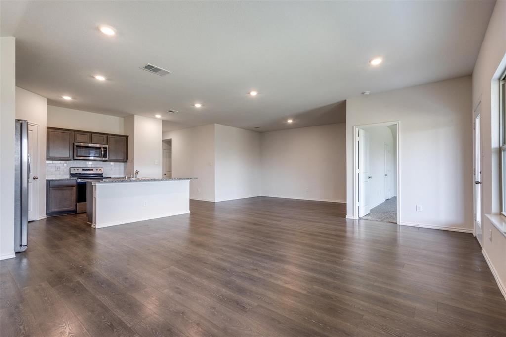 808 Saddle Horn Way Property Photo 8