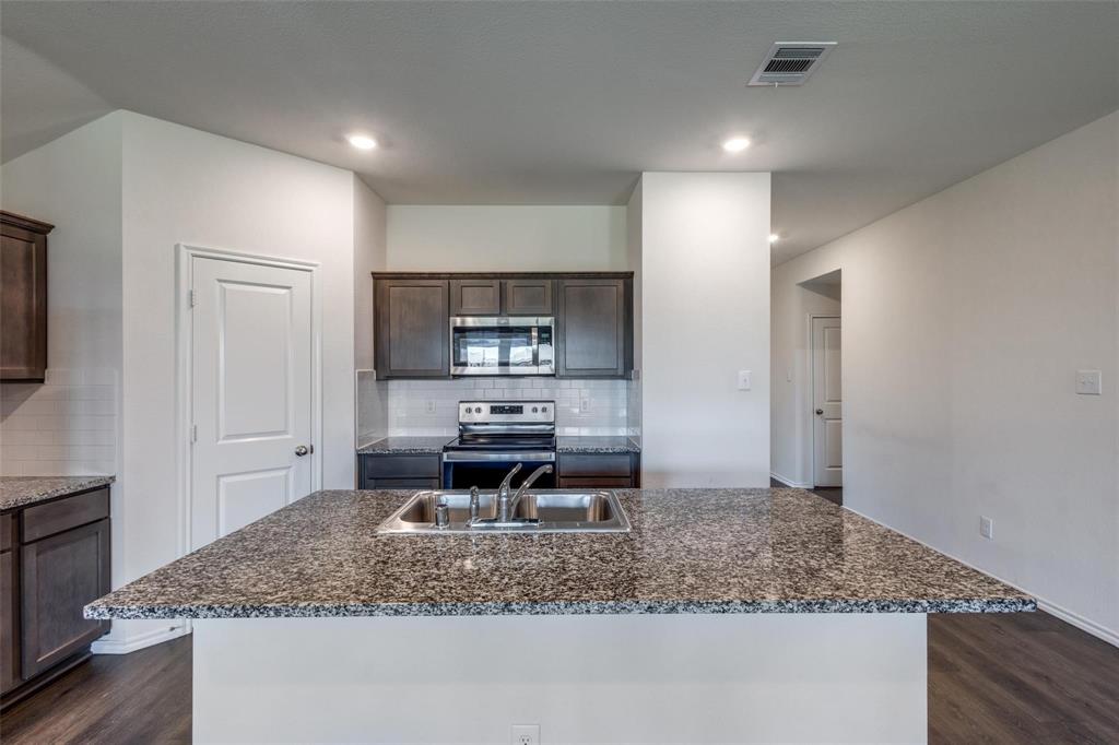 808 Saddle Horn Way Property Photo 12