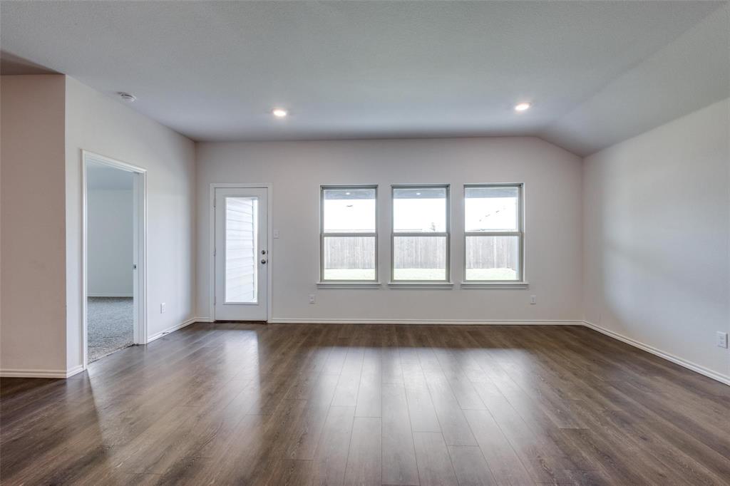 808 Saddle Horn Way Property Photo 15