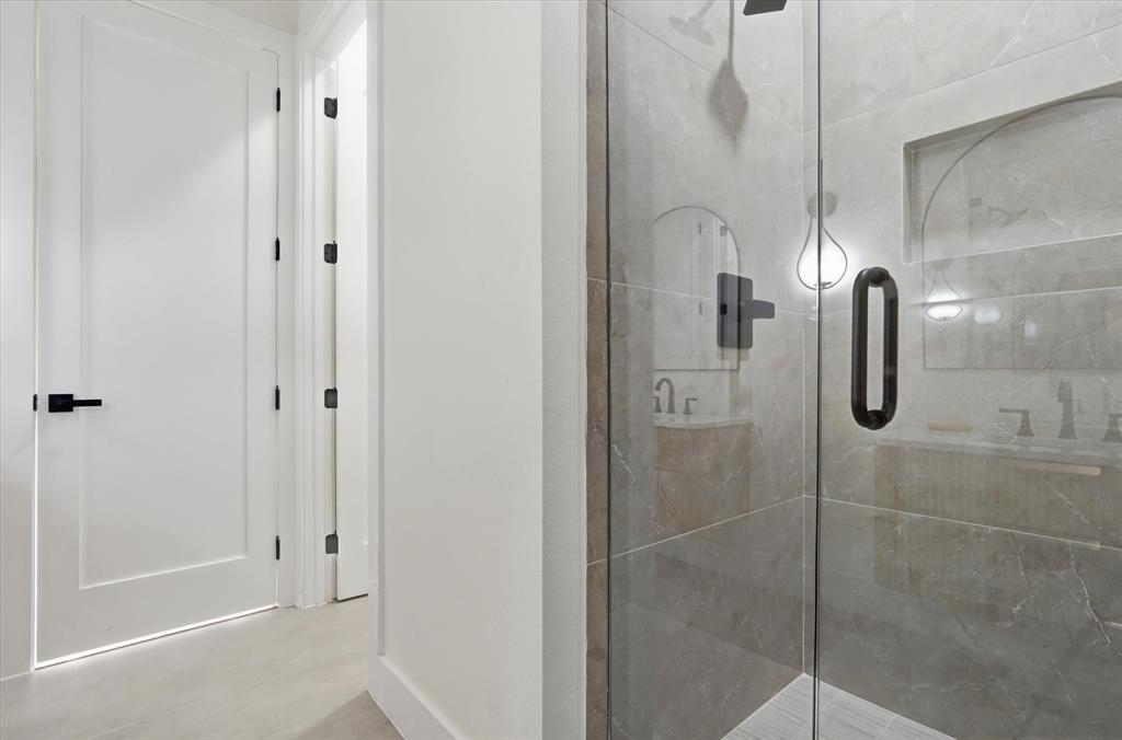 1014 Devonshire Drive Property Photo 19