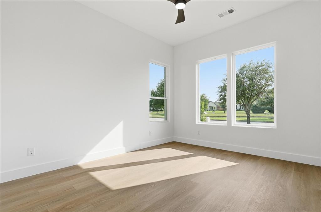1014 Devonshire Drive Property Photo 23