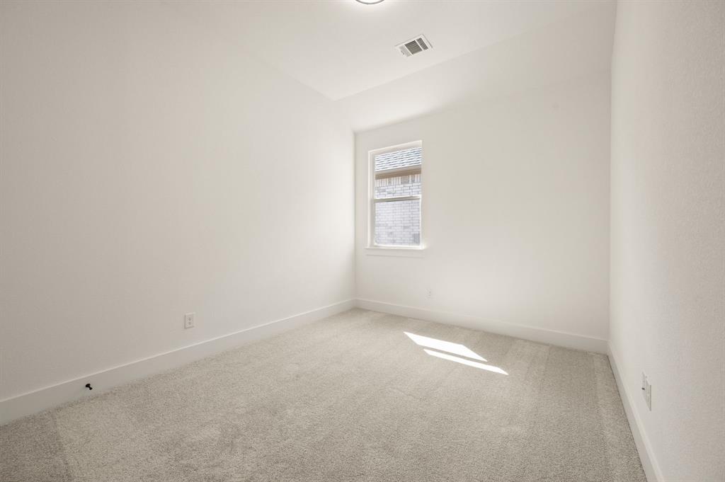 704 Blackbird Drive Property Photo 28