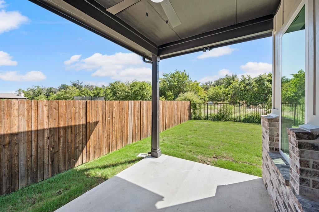 704 Blackbird Drive Property Photo 32