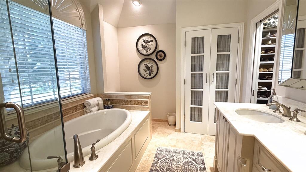 837 Glen Garry Drive Property Photo 12