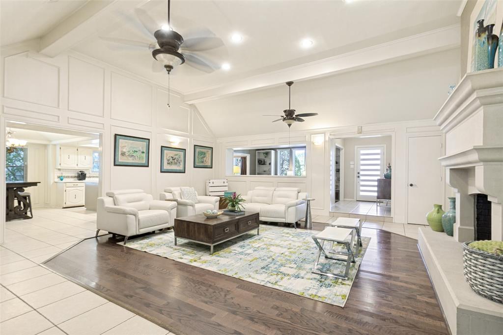 9108 Clayco Drive Property Photo 4