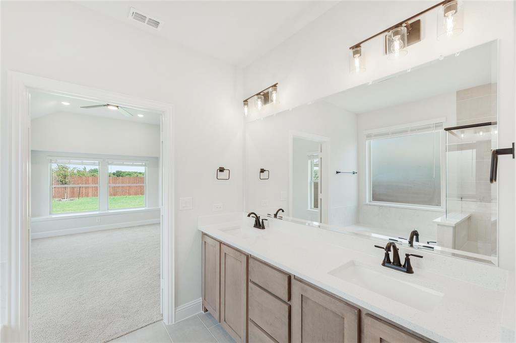 549 Red Maple Road Property Photo 19