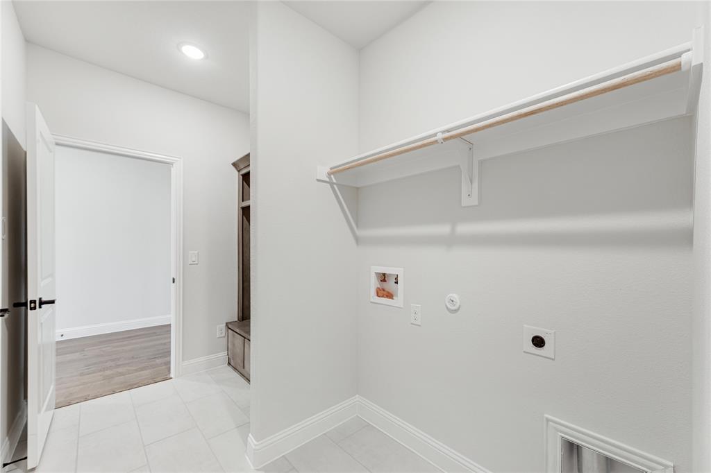 549 Red Maple Road Property Photo 20